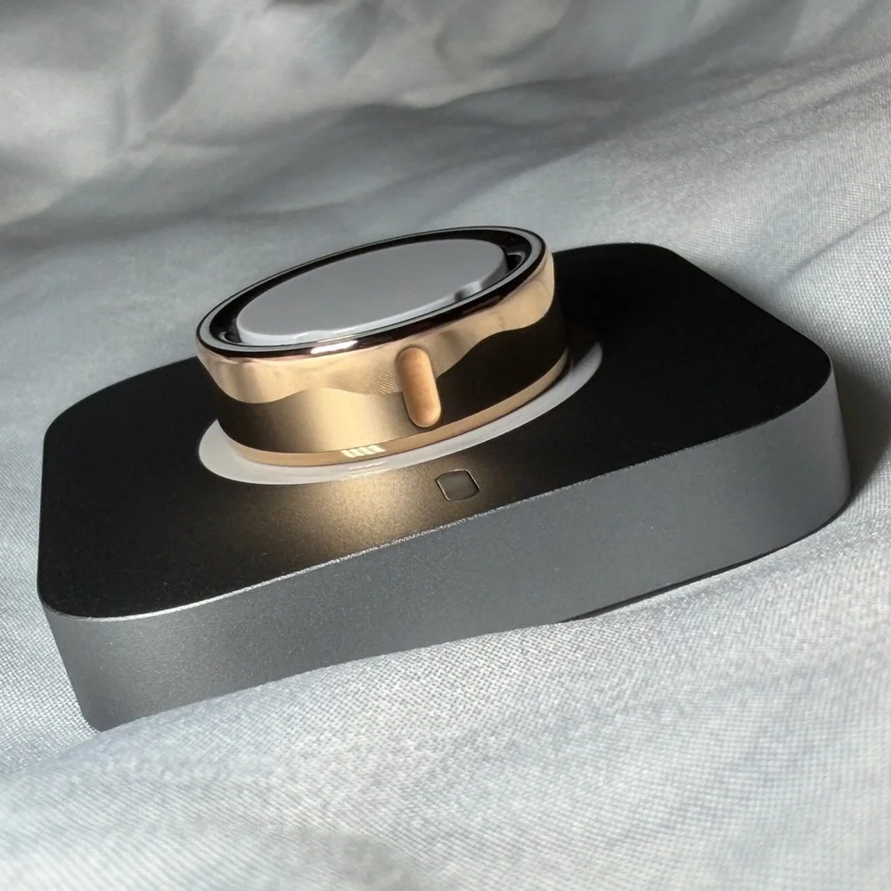 Oura Ring Gen 4 in Rose Gold Titanium